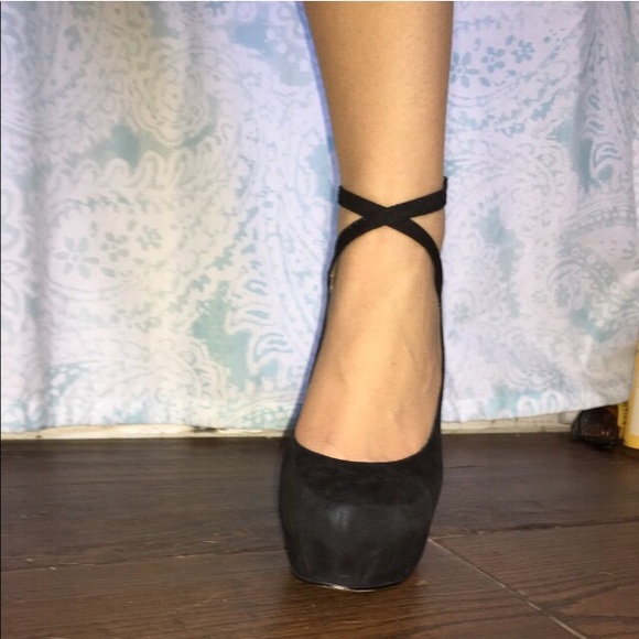 Black Faux suede platform stiletto heels - Picture 3 of 6
